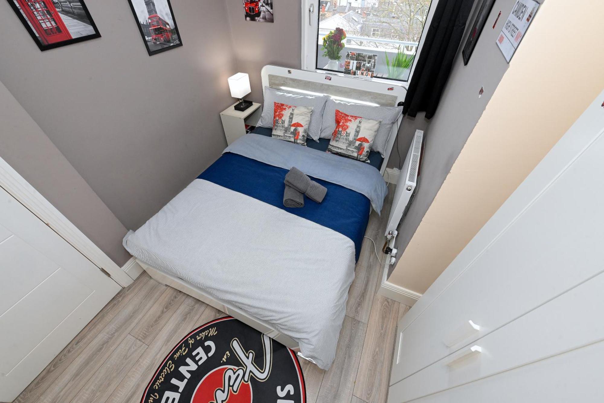 Superb 4 Bedroom Flat In The Heart Of Camden Town Londres Extérieur photo
